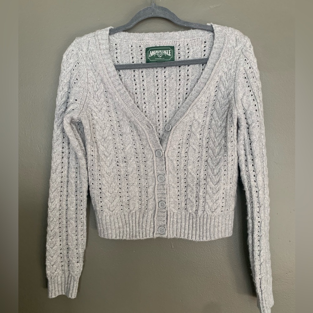 American Eagle grey cropped sweater